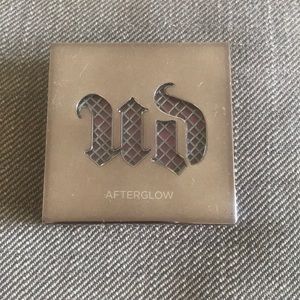 Urban Decay Afterglow 8-hour Powder Blush